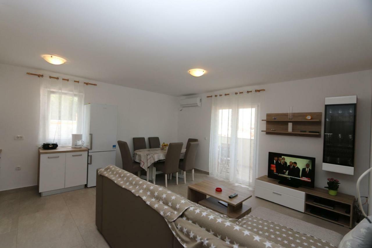 Apartment Samsa Mirica Čižići Εξωτερικό φωτογραφία