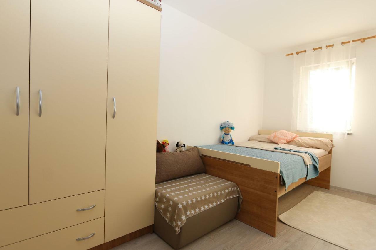 Apartment Samsa Mirica Čižići Εξωτερικό φωτογραφία