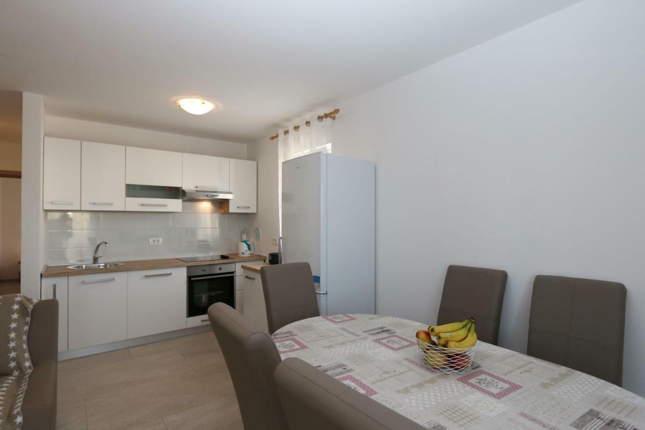 Apartment Samsa Mirica Čižići Εξωτερικό φωτογραφία